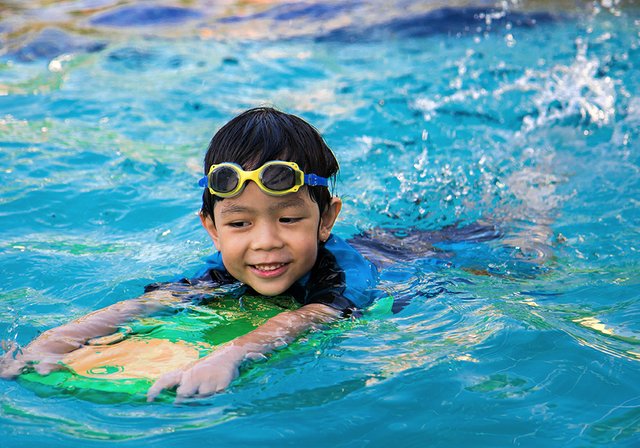 Kids swimming lessons